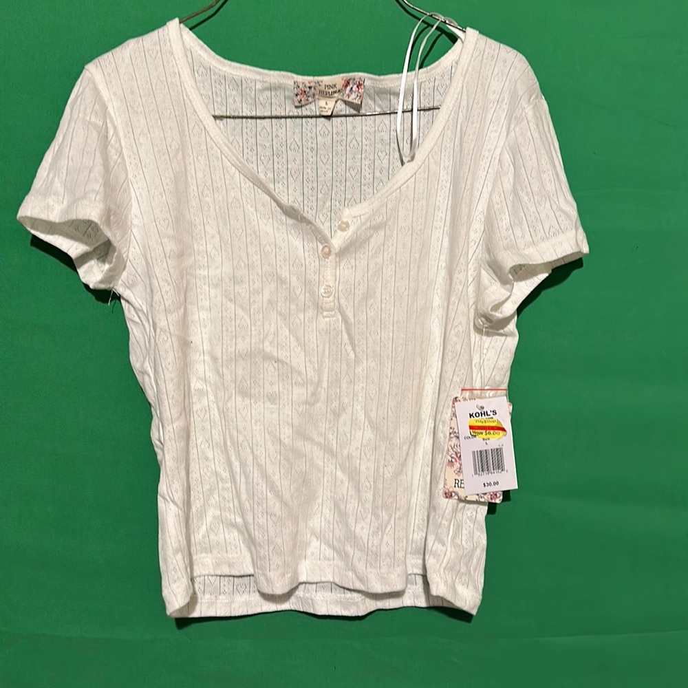 Never worn from kohls crop top